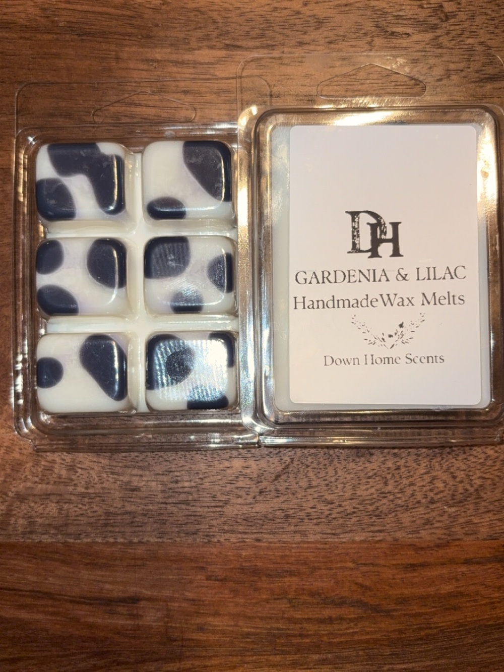 COW PRINT Gardenia & Lilac Handmade Wax Melts - White & Black
